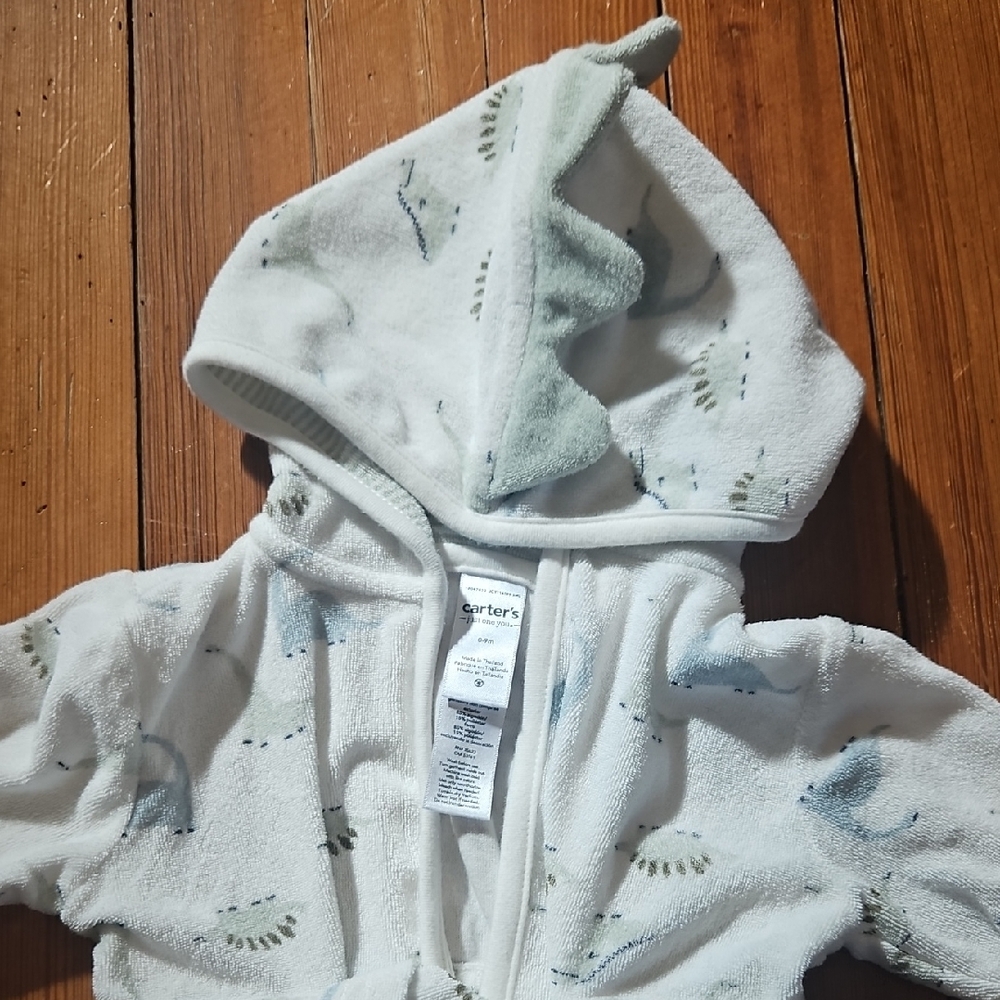 Adorable Hooded Baby Robe - Picture 2 of 6
